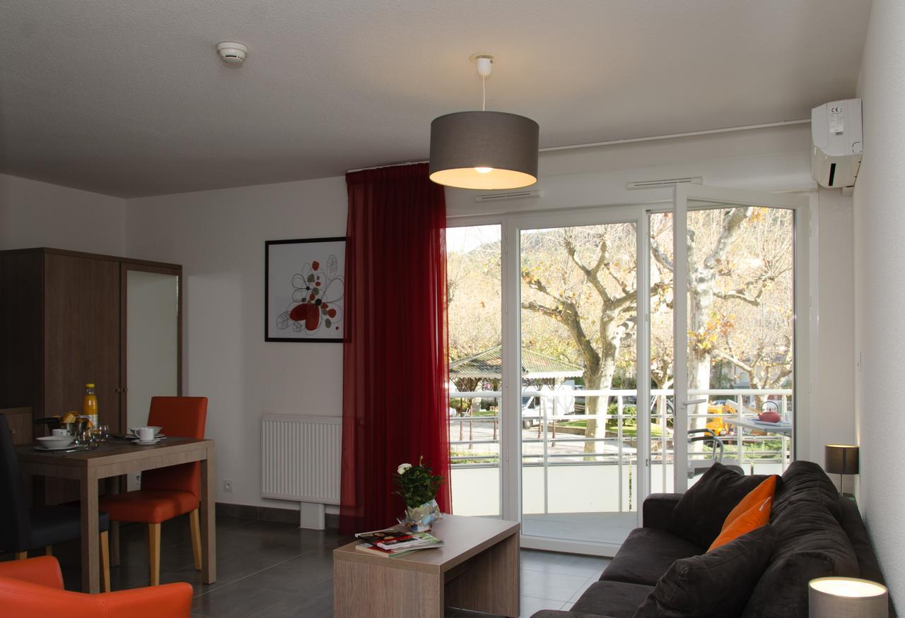 Residence Ambroise Pare Lamalou-les-Bains Exterior photo